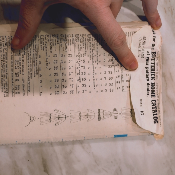 Sewing Pattern - Picture 4 of 4